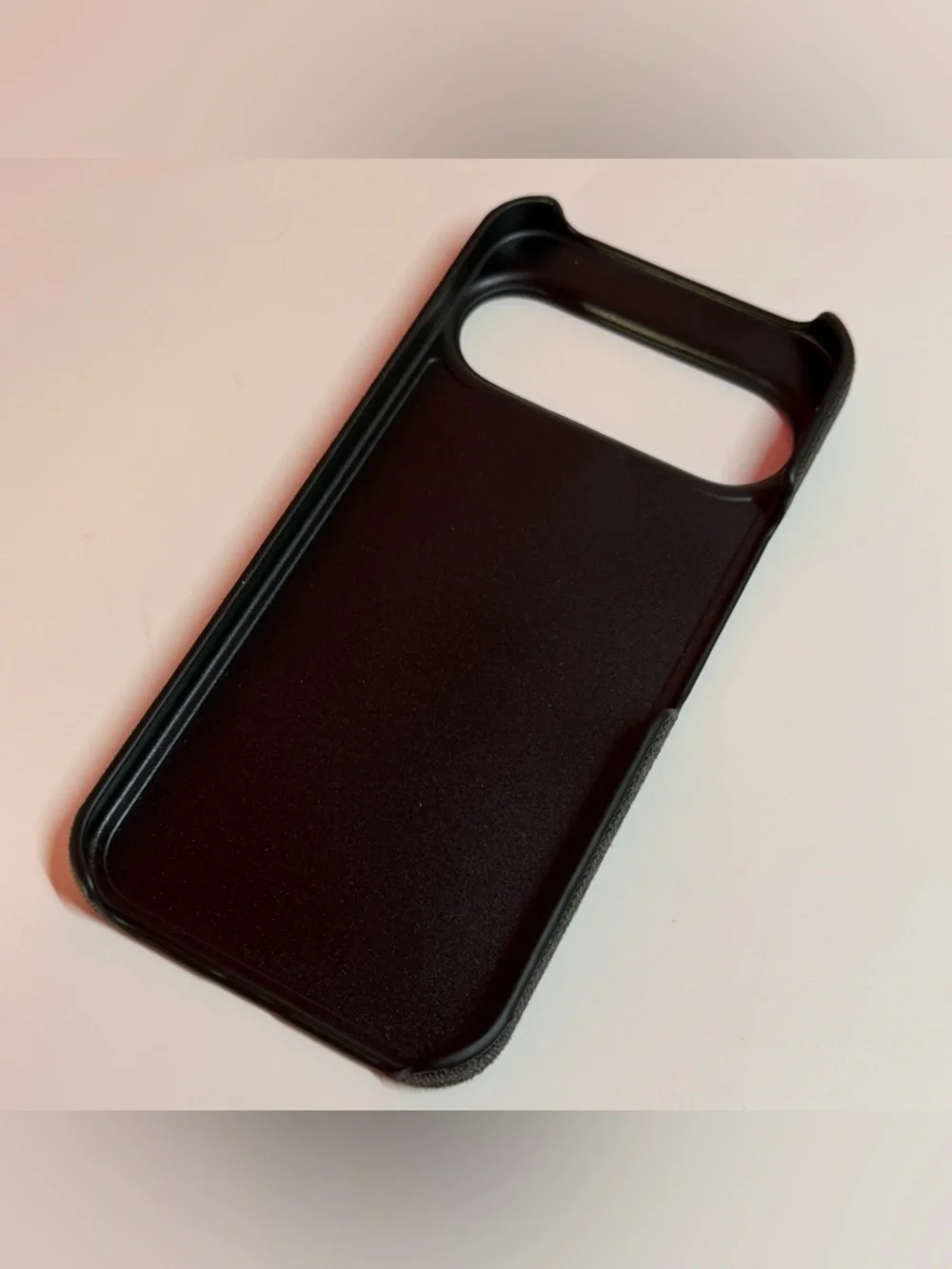 Google Pixel 10 Pro XL Case Black Color